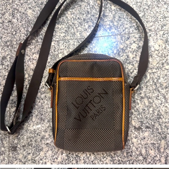 Louis Vuitton Terre Damier Geant Canvas Mini
Citadin Crossbody Bag - Picture 1 of 11